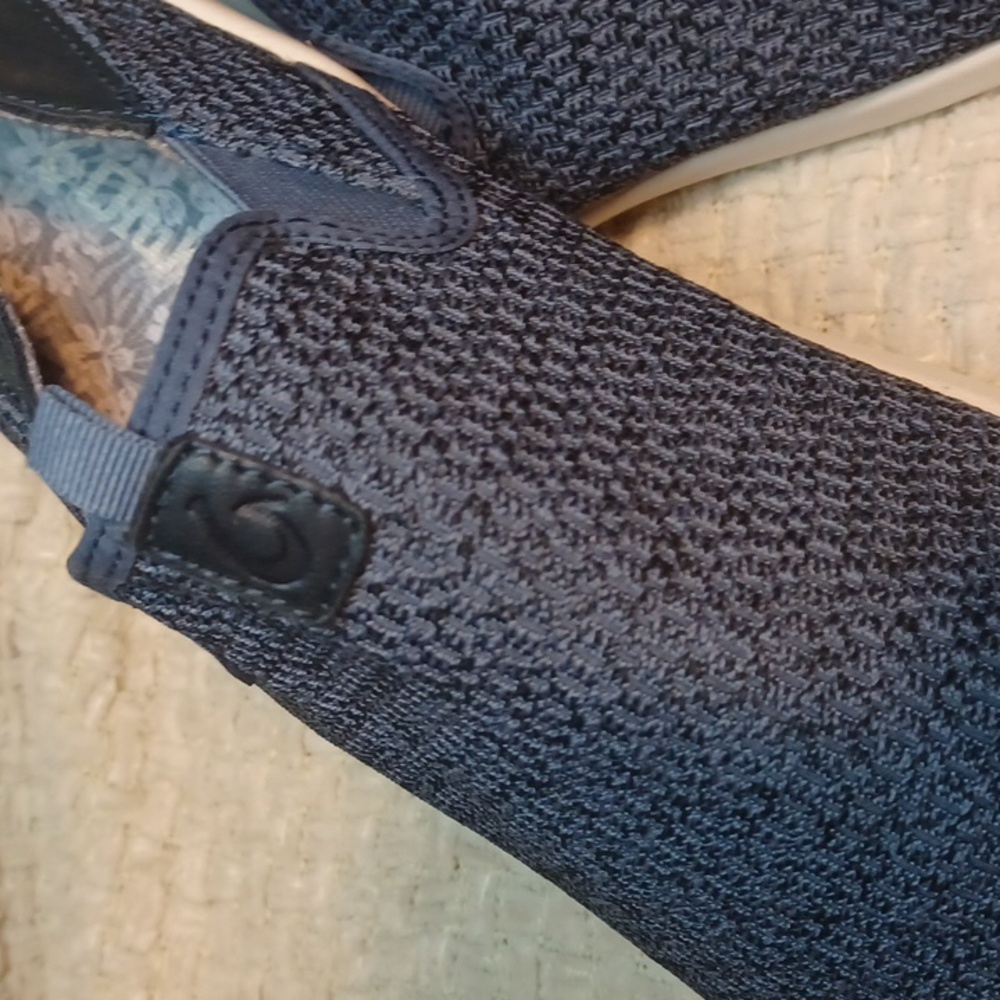 Men's Olukai Alpha Slip On Shoes - Picture 2 of 8
